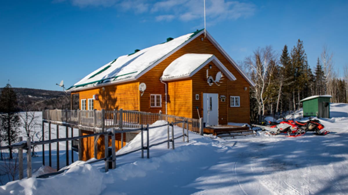 relais_de_motoneige___club_tadoussac_1_h