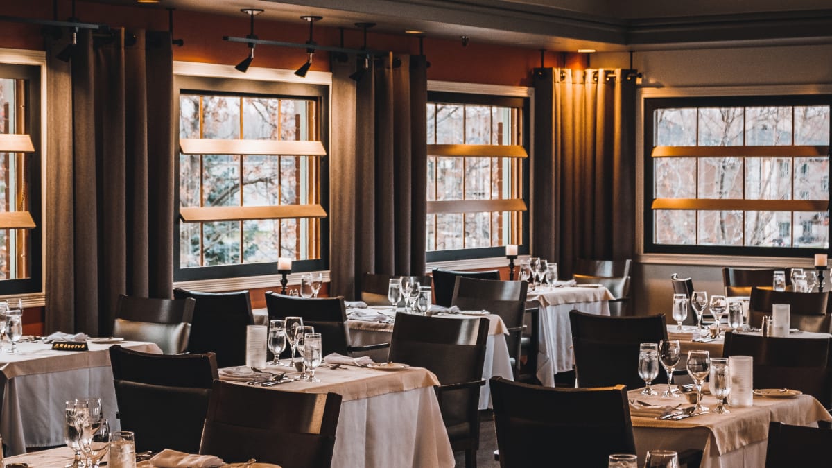 La salle à manger du restaurant de l’Auberge Godefroy
