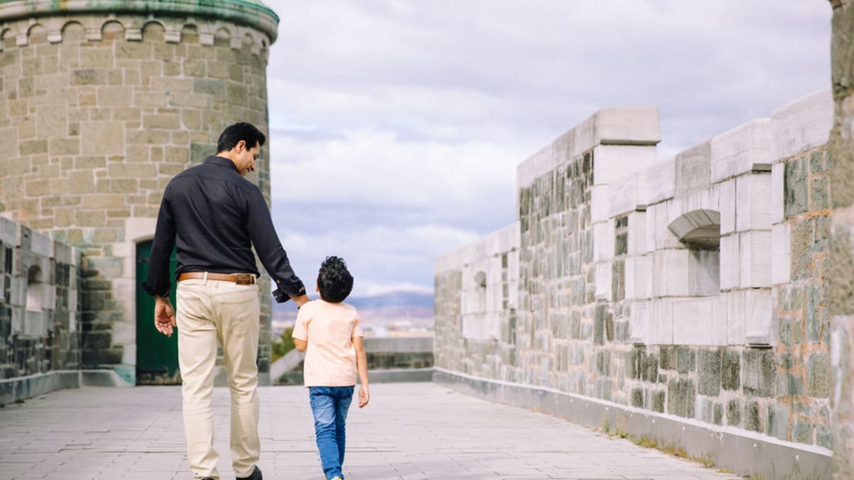 A father and his son on Québec City's fortified walls.