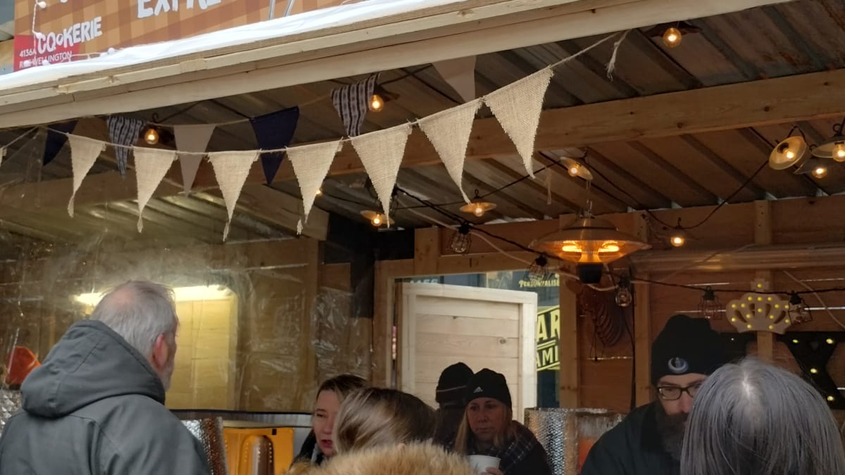 Kiosque d'exposant gourmand lors de l'événement Cabane Panache.