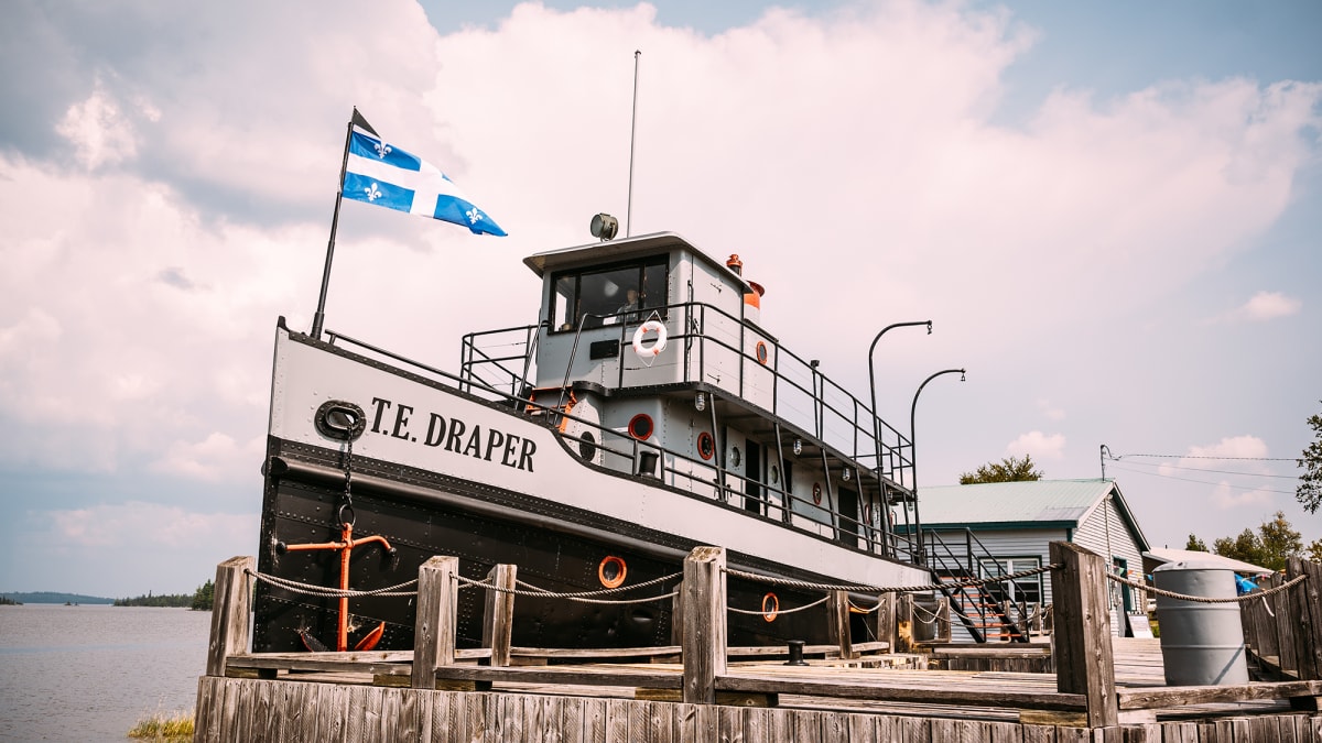 The T.E Draper ship in Abitibi-Témiscamingue.