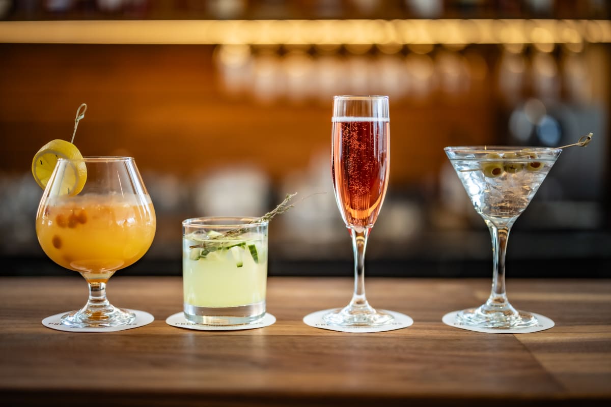 Cocktails at restaurant La Traite At Hôtel-Musée Premières Nations.