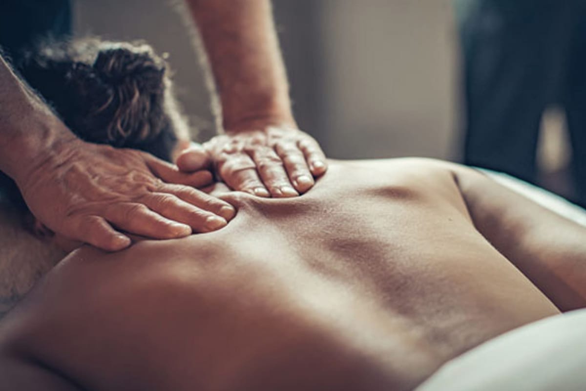 Forfait Massage à la chambre.