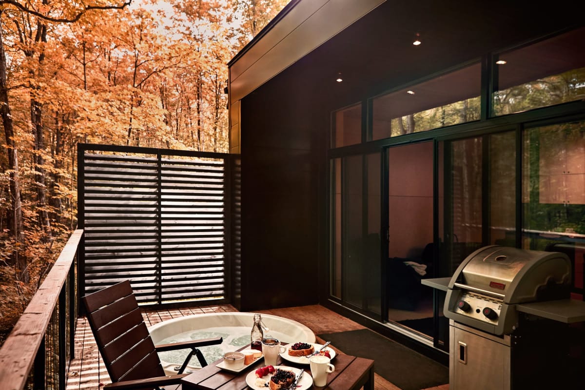 Les chalets de cabin Sutton en automne.