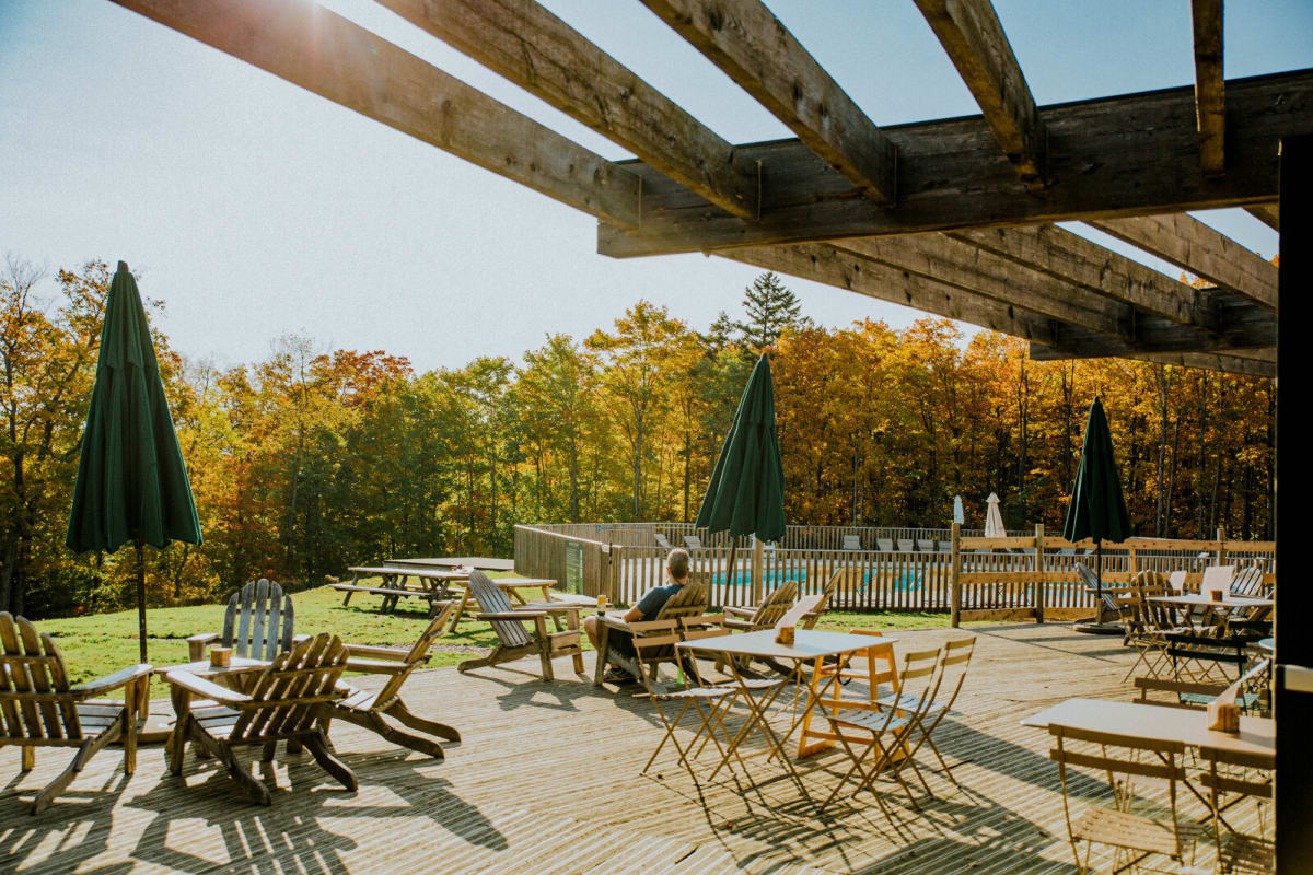 Shared terrace at Huttopia Sutton