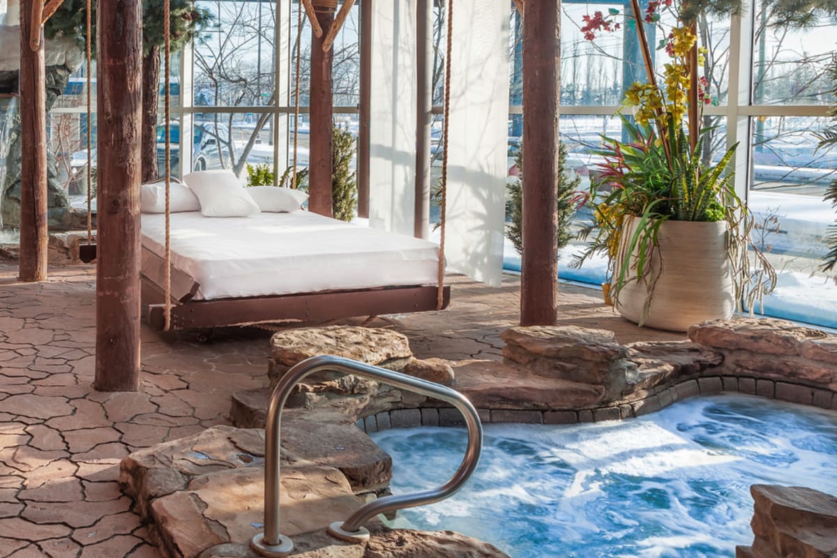 Pool area at Hôtel Universel Québec
