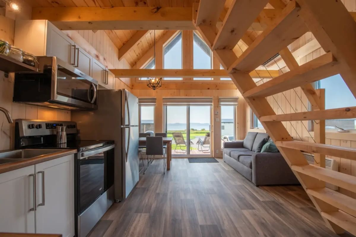 Inside a cottage at Chalets Nautika.