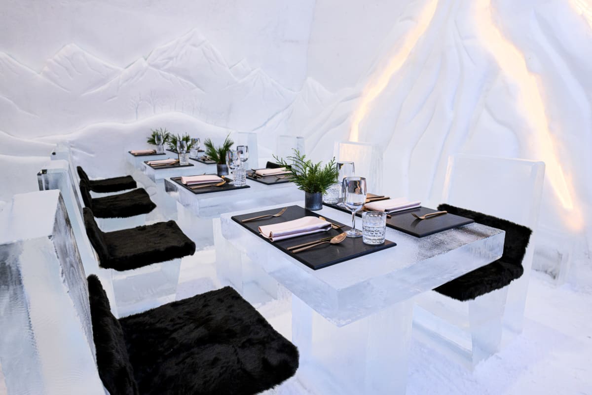 Restaurant at the Ice Hotel in Québec City.