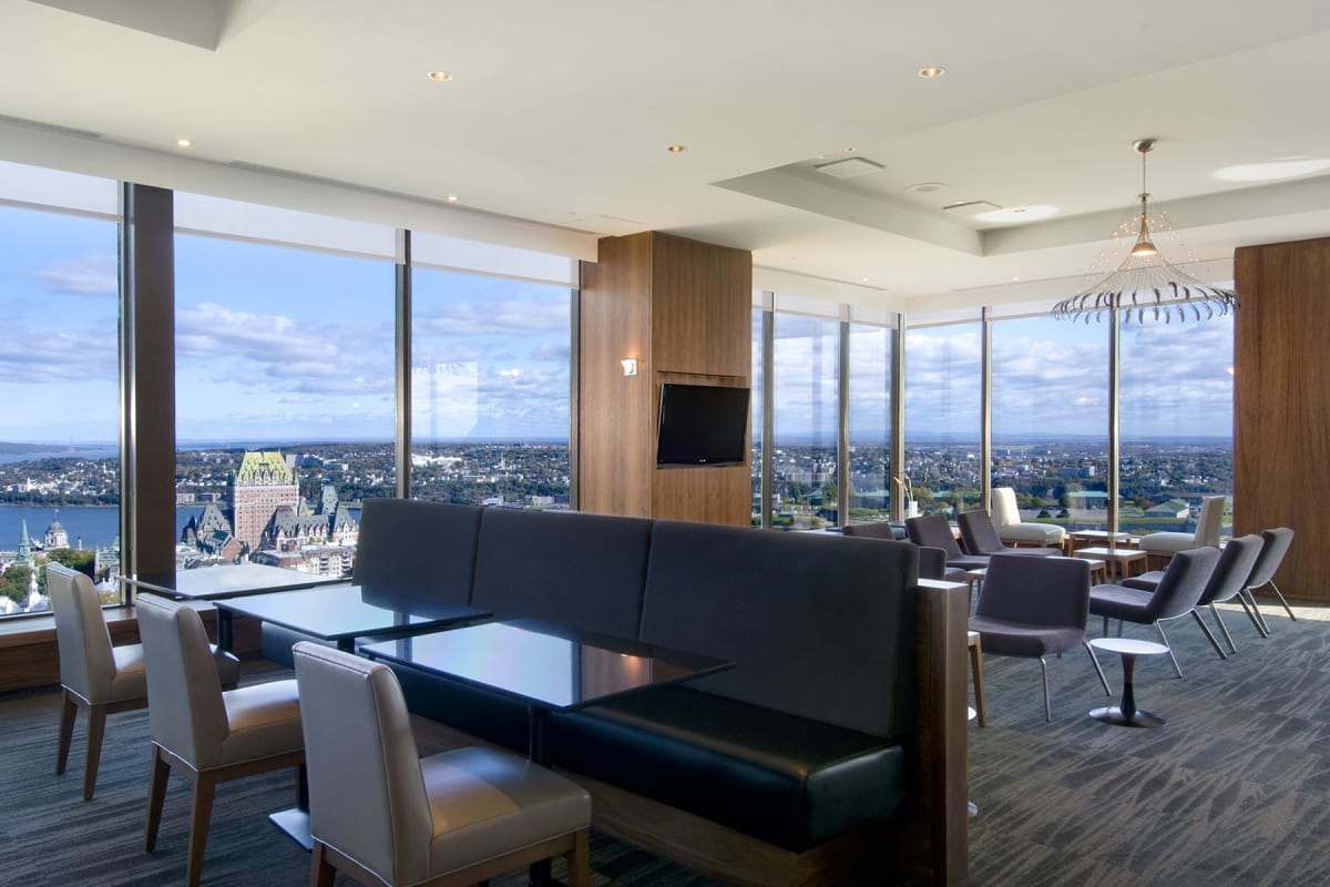 Executive club at Hilton Québec with view of the Château Frontenac.