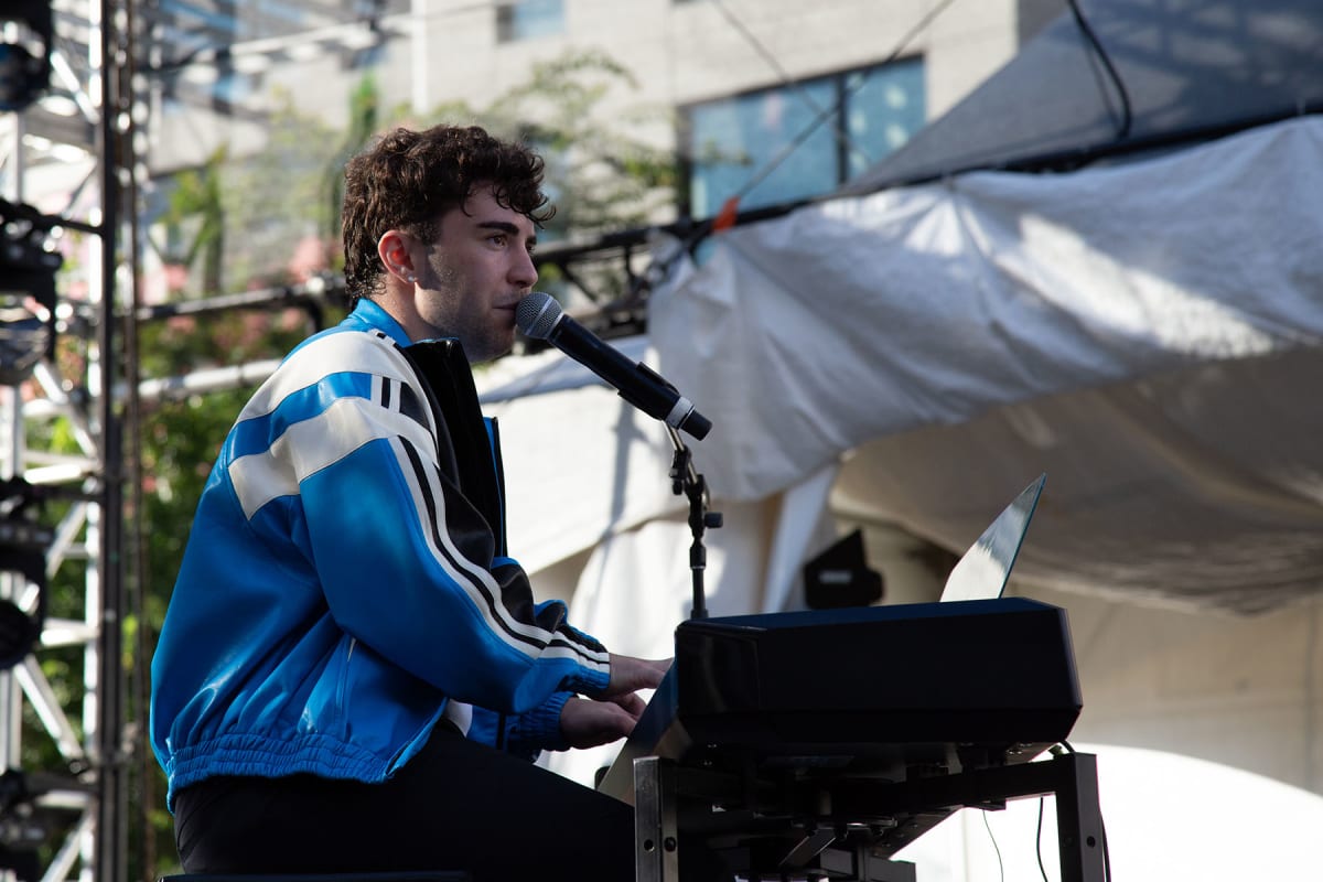 Musician performing at italfestMTL.