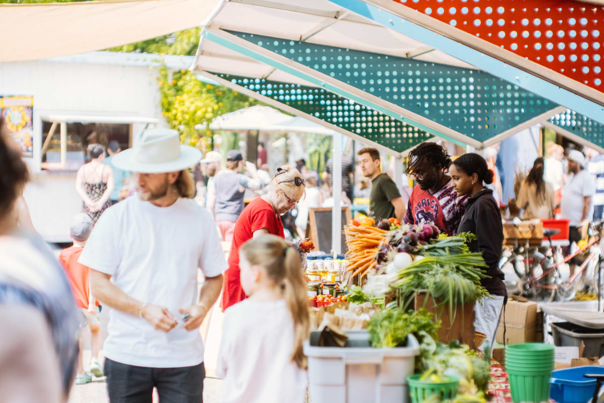 Marché public de Lennoxville.