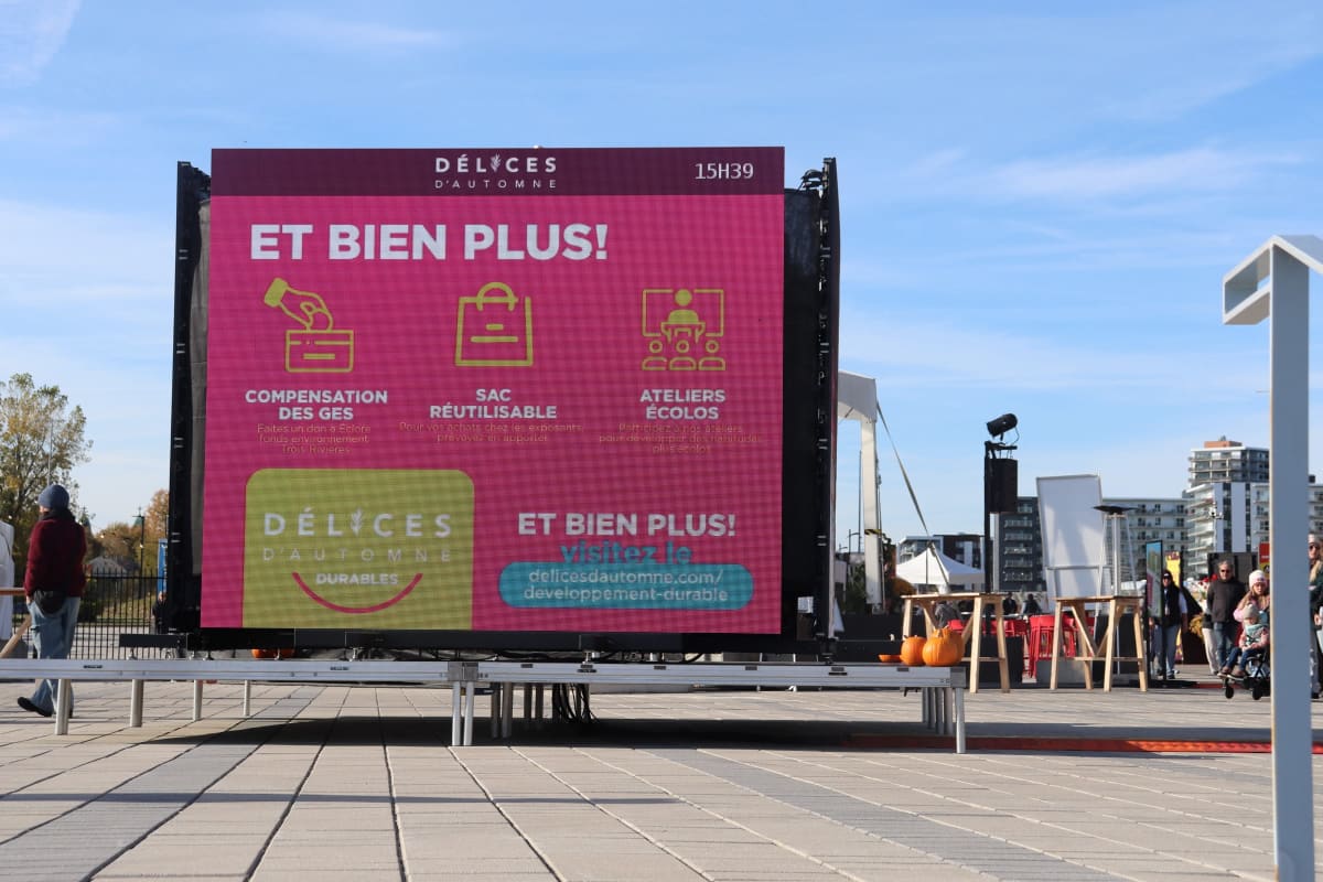Panneau expliquant les initiative écoresponsables à l'événement Délices d'automne.