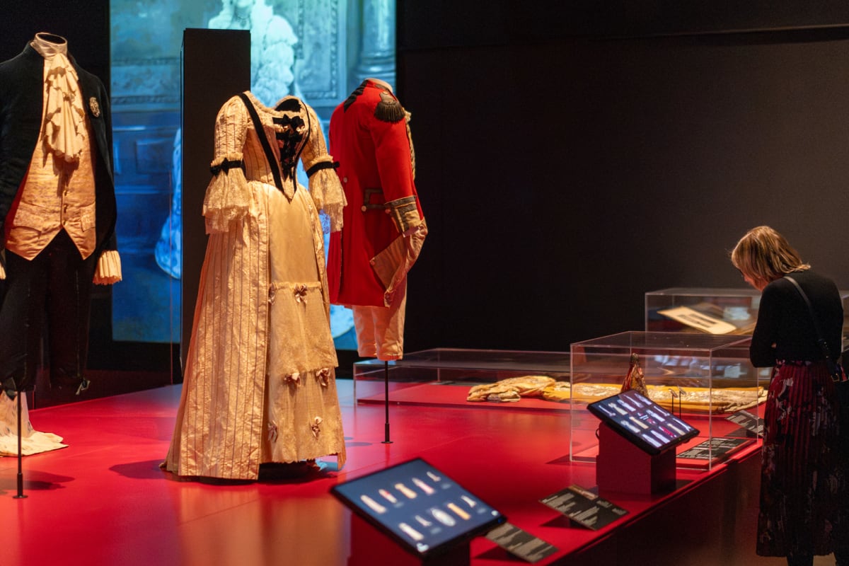 Costume ball exhibit at the McCord Stewart Museum.