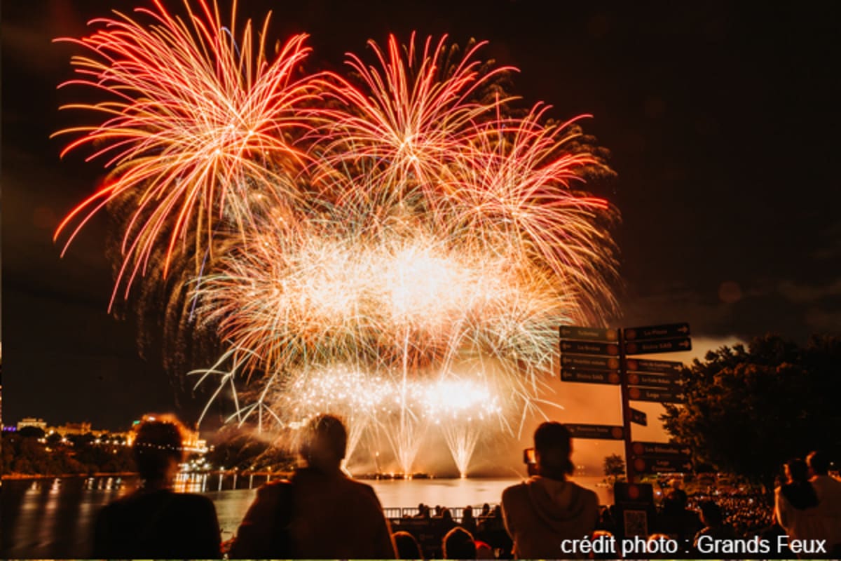 grands_feux_du_casino_du_lac_leamy_les_2