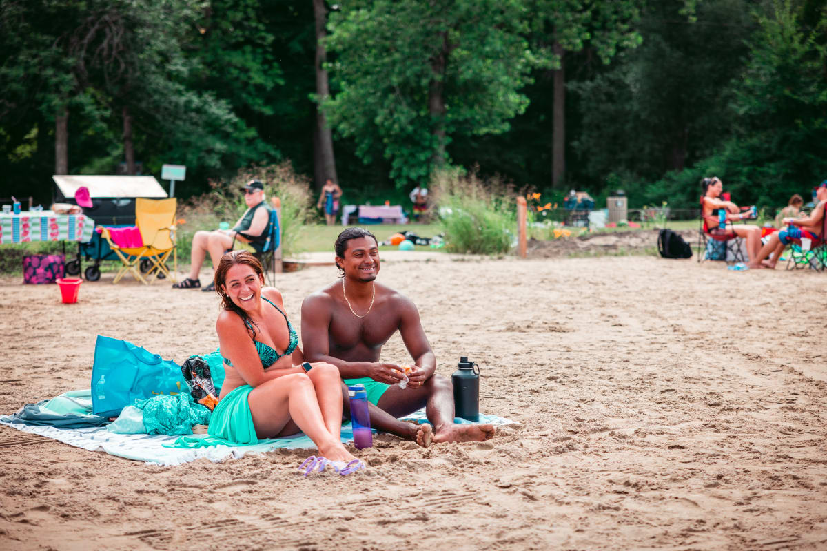 Plage du Parc régional des Îles-de-Saint-Timothée.