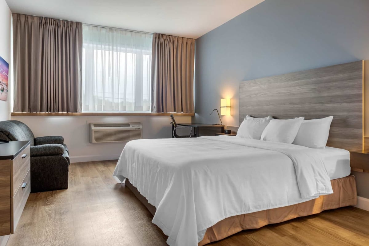 rodeway_inn_pikogan_amos_1