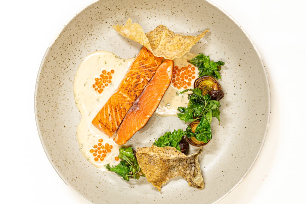 Plat au restaurant Le Riverain de Ripplecove Hôtel & Spa.