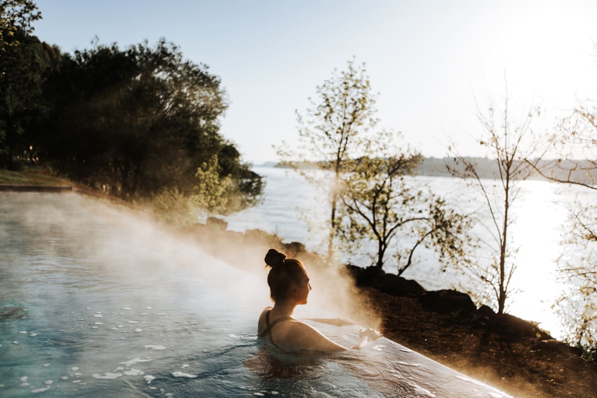Woman in the pool at Strom spa nordique Vieux-Québec.