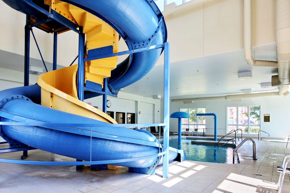 Super 8 Hotel Lachenaie