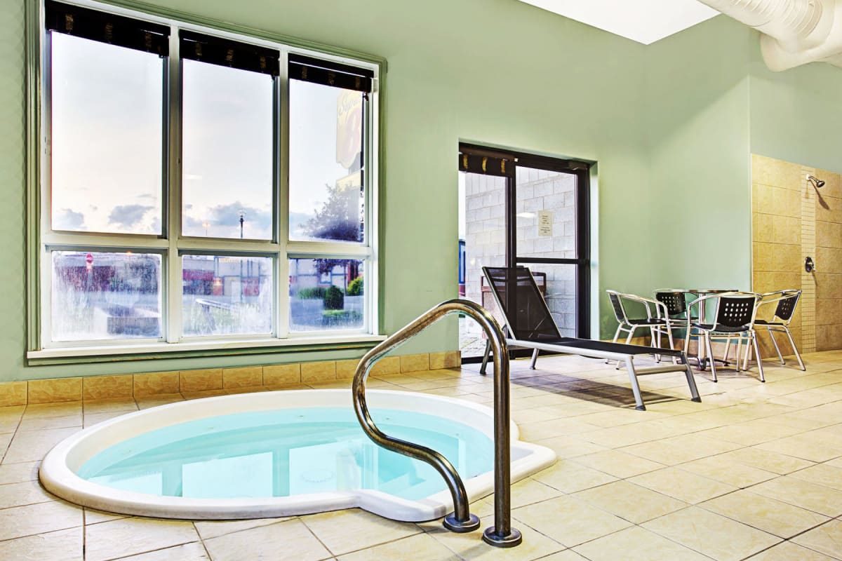 Bain thermal au Super 8 Saint-Jérôme.