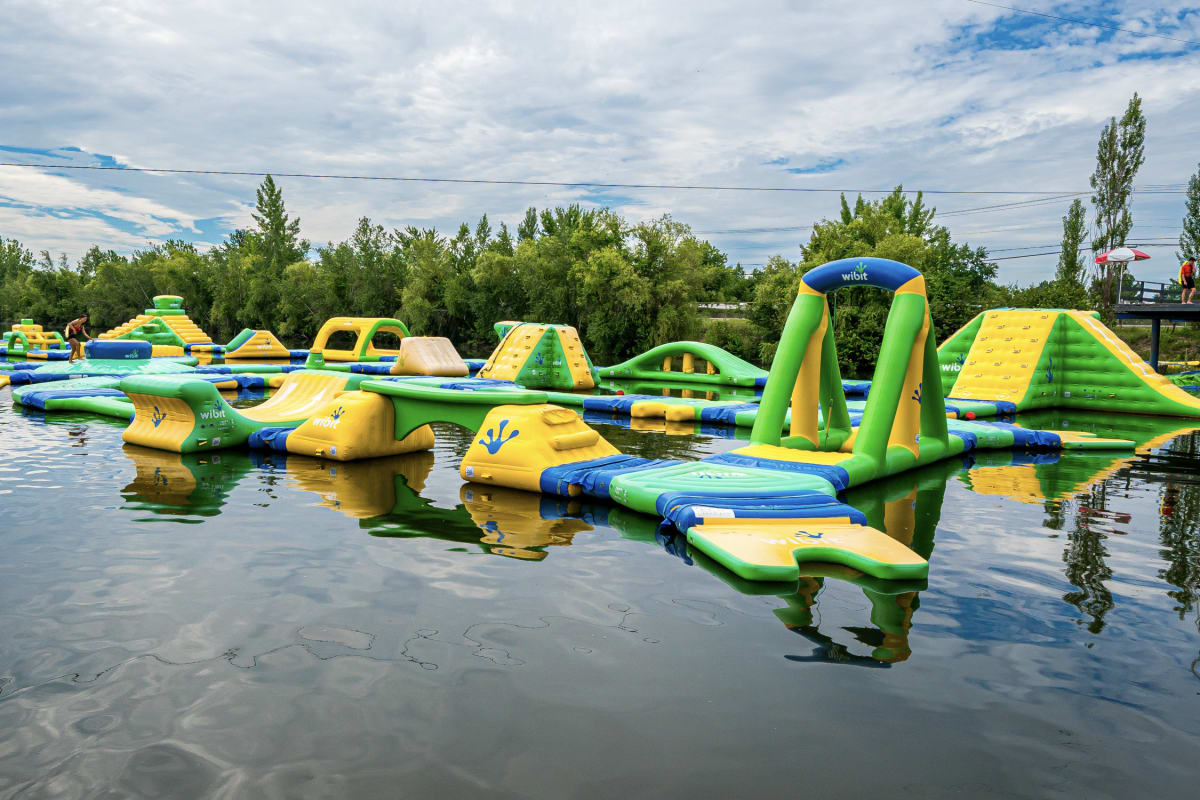 Super Aqua Club