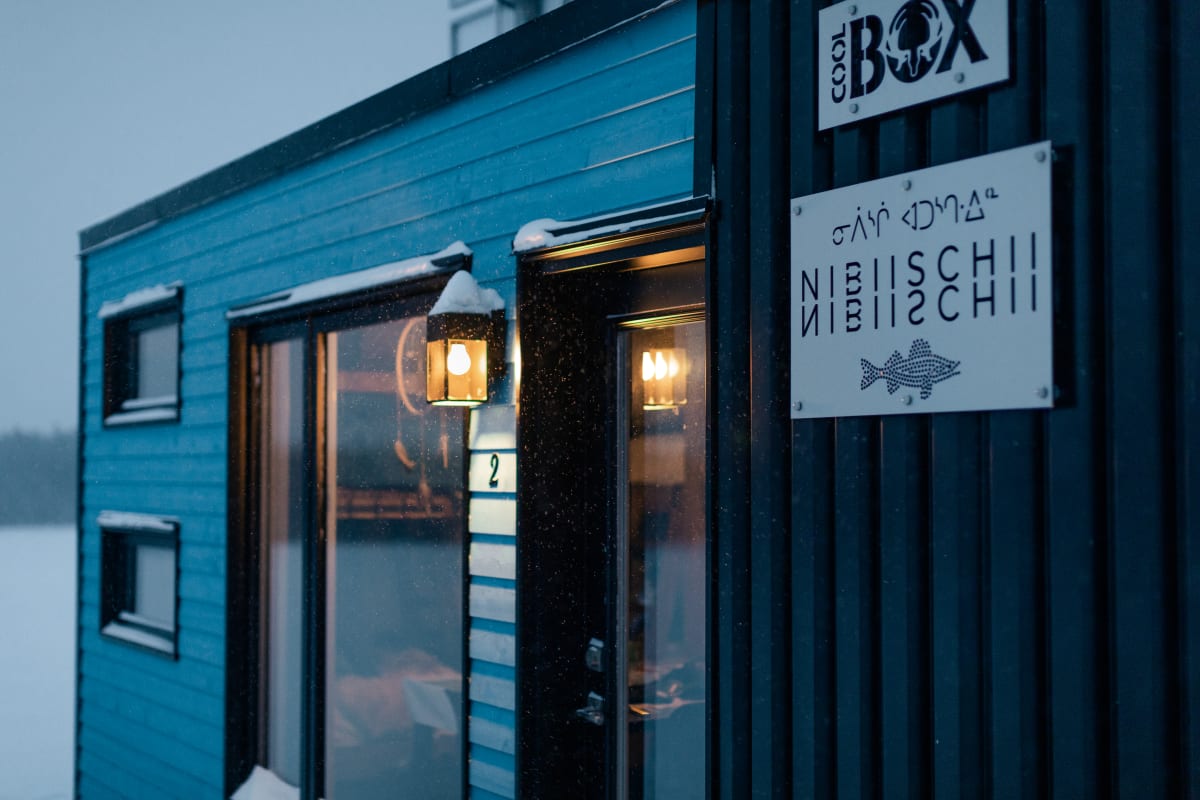 Corporation Nibiischii - Close-up of a CoolBox accommodation