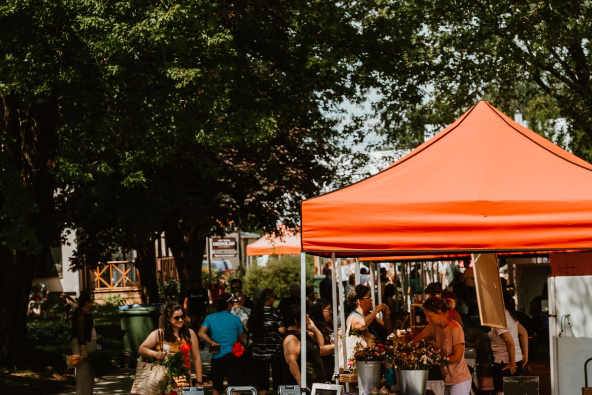 Marché public dans Portneuf.