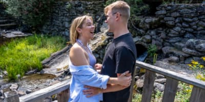A couple having fun at La Petite Auberge de Jouvence