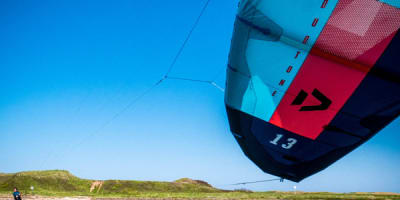 anhooked_kite_1