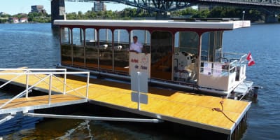 au_feel_de_leau_aqua_taxi_1