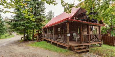 Pourvoirie du Lac Berval : chalet