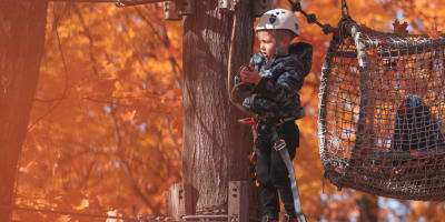 Enfant à Arbraska Chauveau en automne.