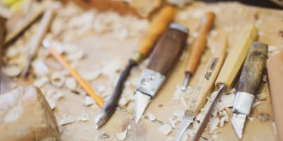 Outils de sculptures de bois.