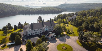 Auberge du Lac-à-l'Eau-Claire