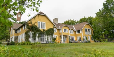 Exterior of the Auberge sur la Côte.
