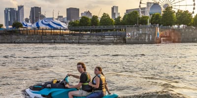 jet ski at Aventures Wet Set MTL.