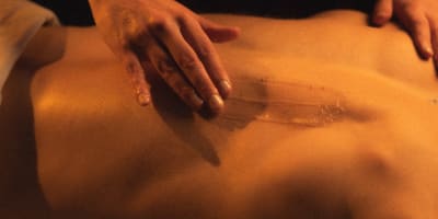 Massage - AWŪ sanctuaire urbain.