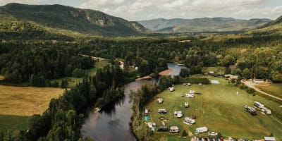 Camping et Chalets Etsanha.