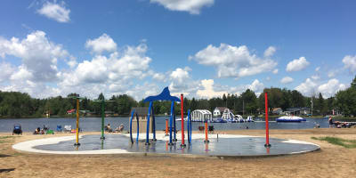 Camping Lac des Cyprès.
