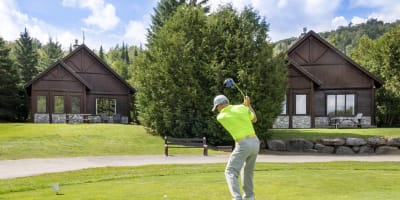 Forfait Golf aux Chalets Royal Laurentien