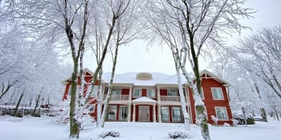 Château Venise - Exterior of the cottage in winter
