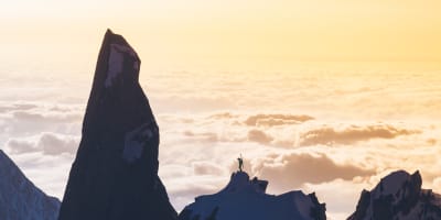 Person on a mountain - Festival Montagne en Scène.