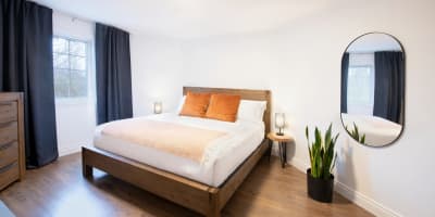 Une chambre du Gîte La Maison Bleue.