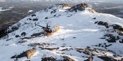 Helicopter in winter - Héli-Charlevoix.
