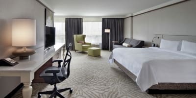 Hilton Garden Inn Montreal Airport - Bedroom