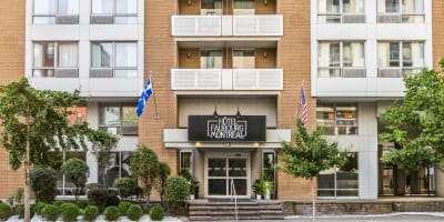 Façade de l'Hôtel Faubourg Montréal.