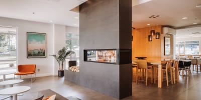 Hôtel Le Dauphin Montréal-Longueuil - Lobby
