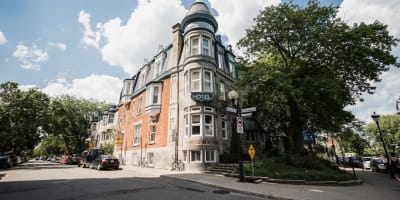 Extérieur de l'Hôtel Manoir Sherbrooke.