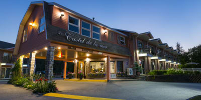 Exterior of the Hôtel-Motel Castel de la Mer