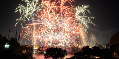Fireworks at Les Grands Feux du Casino Lac-Leamy.